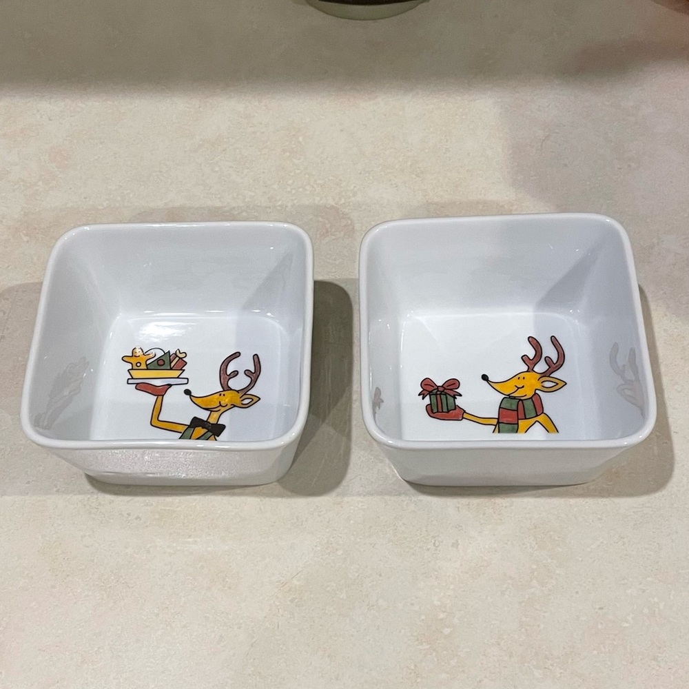 2 Reindeer Bowls Holiday Magic